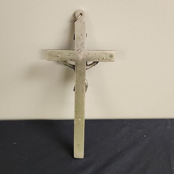 Vintage Metal Crucifix Jesus - Picture 4 of 9